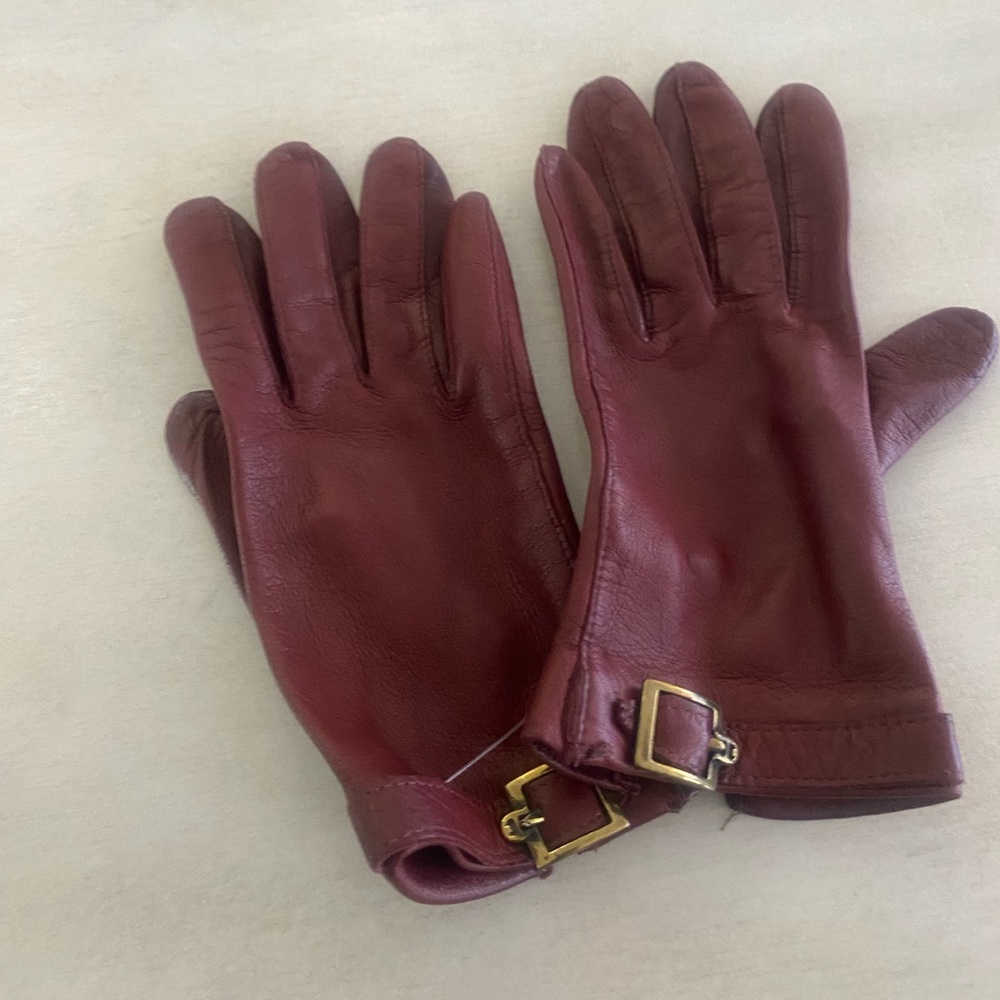COPY - Etienne Aigner women’s Gloves 1970s